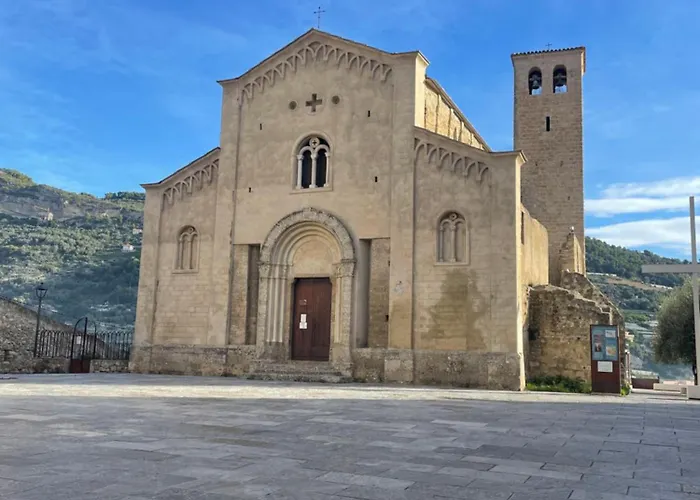 Casa Maggie - Completely Renovated In Alta! Apartment Ventimiglia