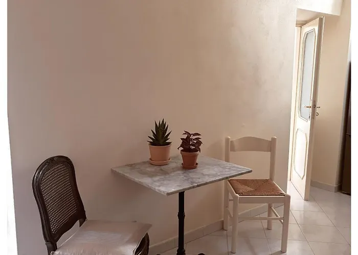 Casa Maggie - Completely Renovated In Alta! Ventimiglia